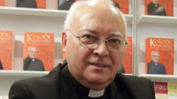 Ks. prof. Waldemar Chrostowski. Fot. PAP/G. Jakubowski