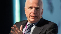 Senator John McCain. Fot. PAP/M. Kulczyński