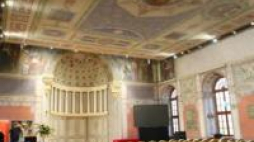 Aula z malowidłami Władysława Drapiewskiego w LO im. Marszałka Stanisława Małachowskiego w Płocku. Fot. PAP/M. Bednarski
