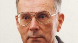 Prof. Edward Potkowski. Źródło: Wikimedia Commons