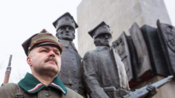 Uroczystości przed pomnikiem Powstańców Wielkopolskich. Poznań, 27.12.2014. Fot. PAP/M. Zakrzewski