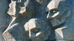 Fragment pomnika ku czci pomordowanych górników