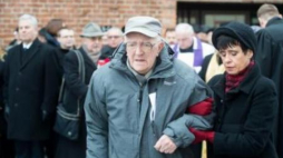 Były więzień Radogoszcza Donat Doliwa podczas uroczystości na terenie Muzeum na Radogoszczu. Fot. PAP/G. Michałowski
