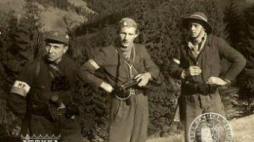 Fragment okładki książki „Partyzanci +Lamparta+. Historia IV batalionu 1. pułku strzelców podhalańskich AK”