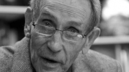 Tadeusz Konwicki. Fot. PAP/L. Szymański