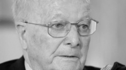 Prof. Jerzy Regulski. Fot. PAP/G. Jakubowski