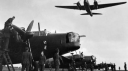 Samoloty Vickers Wellington 300. Dywizjonu Bombowego. Fot. Wikimedia Commons ze zbiorów Imperial War Museums