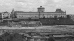 Zamek Lubelski. 1947 r. Fot. PAP/CAF/S. Dąbrowiecki
