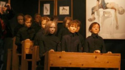 Scenografia "Umarła klasa" Kantora. Fot. PAP/A. Grygiel