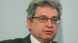 Prof. Włodzimierz Marciniak. Fot. PAP/R. Pietruszka