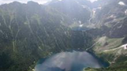 Tatry - Morskie Oko, Czarny Staw, w głębi Rysy. Fot. PAP/G. Momot