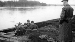 Żołnierze Wehrmachtu w okolicach Frankfurtu n. Odrą. Żródło: Bundesarchiv