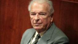Były szef MSW gen. Czesław Kiszczak. Fot. PAP/T. Gzell