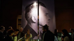 Fotografia więzienna komendanta AK gen. Leopolda Okulickiego wykonana w więzieniu NKWD na Łubiance. Fot. PAP/A. Warżawa
