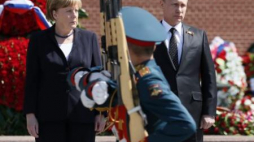 Prezydent Rosji Władimir Putin i kanclerz Niemiec Angela Merkel