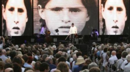 Otwarcie ekspozycji "Kraków - czas okupacji 1939-1945" w d. Fabryce Emalia Oskara Schindlera. 10.06.2010. Fot. PAP