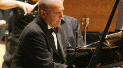 Pianista Ivo Pogorelić. Fot. PAP/J. Bednarczyk