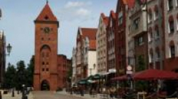Elbląg - Stary Rynek, Brama Targowa. PAP/T. Waszczuk 