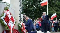 Prezydent Andrzej Duda złożył kwiaty przed Polish War Memorial w Londynie. Fot. PAP/J. Turczyk