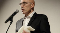 Tomasz Pietrasiewicz, szef Ośrodka "Brama Grodzka – Teatr NN" w Lublinie. Fot. D. Matloch. Źródło: Muzeum POLIN  