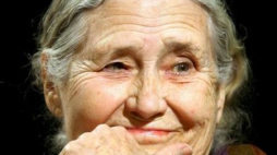 Doris Lessing. Fot. PAP/EPA