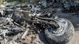 Szczątki samolotu Pe-2 znalezione w rozlewiskach Bzury. Fot. PAP/G. Michałowski