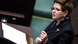 Premier B. Szydło podczas wygłaszania expose. Fot. PAP/R. Pietruszka