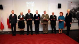 Wręczenie nagród honorowych „Świadek Historii”. Białystok, 27.11.2015. Źródło: IPN Białystok