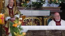 Abp S.Gądecki (L) i kard. R.Marx podczas mszy św. w Gliwicach z okazji 75. rocznicy wybuchu II wojny. Fot. PAP/A.Grygiel
