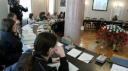 Uczniowie szkół ponadgimnazjalnych podczas lekcji historii Polski w Pałacu Prezydenckim. Fot. PAP/T. Gzell