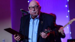 Jerzy Hoffman z nagrodą specjalną Stowarzyszenia Filmowców Polskich. Fot. PAP/M. Obara