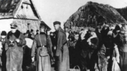 Wysiedlanie ludności polskiej z Zamojszczyzny. 1942-1943. Fot. NAC 