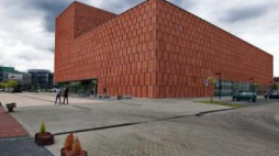 Budynek Centrum Informacji Naukowej i Biblioteka Akademicka w Katowicach. Fot. PAP/A. Grygiel