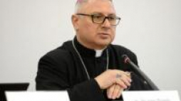 Sekretarz generalny KEP ks. bp Artur Miziński. Fot. PAP/M. Obara