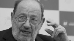 Umberto Eco. Fot. PAP/G. Michałowski 