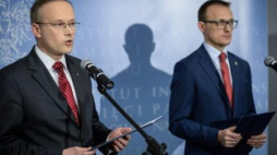 Prezes IPN Łukasz Kamiński i dyr. Biura Udostępniania i Archiwizacji Dokumentów Rafał Leśkiewicz. Fot. PAP/J. Turczyk 