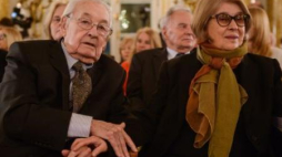 Andrzej Wajda z żoną Krystyną Zachwatowicz-Wajdą laureatami Nagrody im. prof. A. Gieysztora. Fot. PAP/J. Kamiński