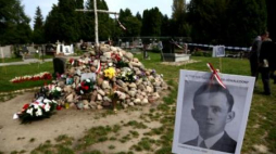  Prace na "Łączce" w poszukiwaniu ofiar zbrodni komunistycznych - 2014 r. Fot. PAP/T. Gzell