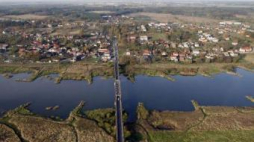 Stary most nad Odrą w Sulechowie. Fot. PAP/L. Muszyński