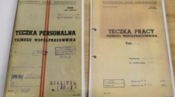 Teczka personalna i teczka pracy TW „Bolka”. Fot. PAP/J. Turczyk