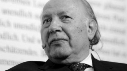 Imre Kertesz. Fot. PAP/EPA