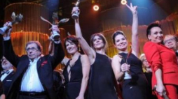 Laureaci Orłów:Janusz Gajos, Maja Ostaszewska, Małgorzata Szumowska, Agnieszka Smoczyńska, Kinga Dębska. Fot.PAP/M.Obara