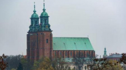 Bazylika prymasowska Wniebowzięcia Najświętszej Maryi Panny w Gnieźnie. Fot. PAP/J. Kaczmarczyk