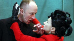 Cezary Kosiński i Aleksandra Konieczna podczas próby spektaklu „2007: Macbeth” Grzegorza Jarzyny. Fot. PAP/A. Rybczyński