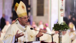 Abp Wojciech Polak podczas mszy św. w Bazylice w Gnieźnie. Obchody 1050-lecia Chrztu Polski. Fot. PAP/J. Kaczmarczyk