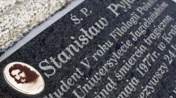 Grób Stanisława Pyjasa na cmentarzu w Gilowicach. Fot. PAP/A. Grygiel