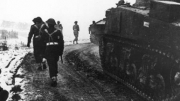 Spieszeni ułani podolscy - działania bojowe 2 Korpusu Polskiego podczas walk w Apeninie Emiliańskim. 11.1944. Fot. NAC