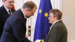 Witomiła Maria Wołk-Jezierska odbiera Medal Pro Patria. Fot. PAP/P. Supernak 