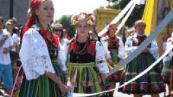 Procesja Bożego Ciała w Łowiczu. Fot. PAP/G. Michałowski