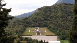 Polski Cmentarz Wojenny na Monte Cassino. Fot. PAP/L. Szymański 